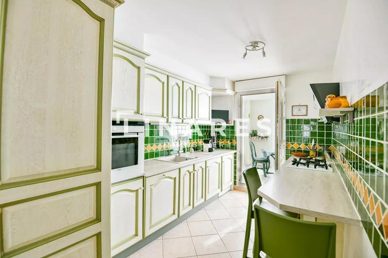 Appartement - 77 m² - 3 pièces