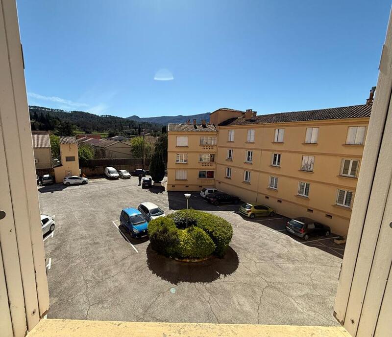 Appartement - 49 m² - 3 pièces