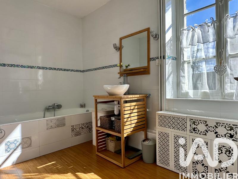 Maison - 161 m² - 6 pièces