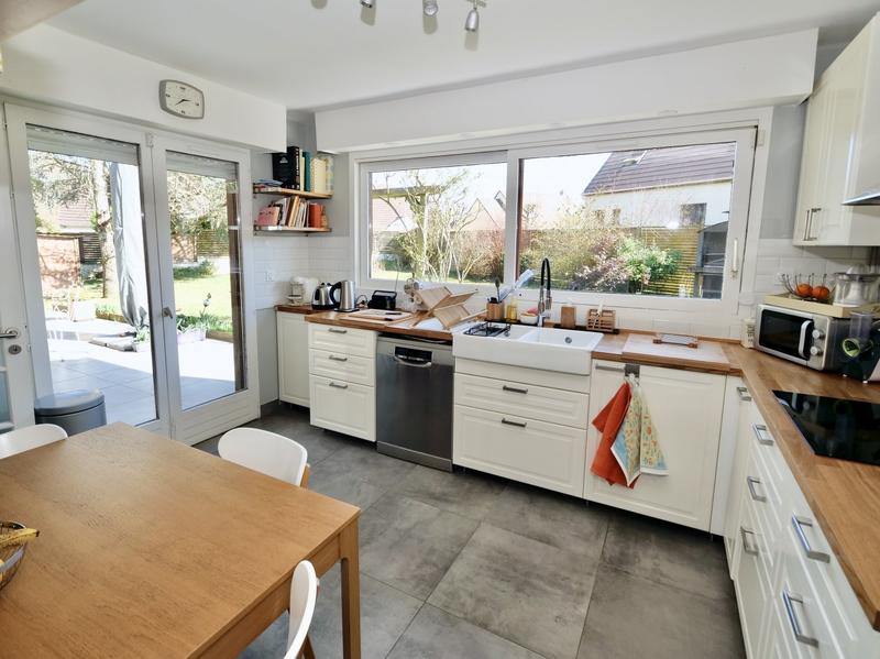 Maison - 181 m² - 7 pièces