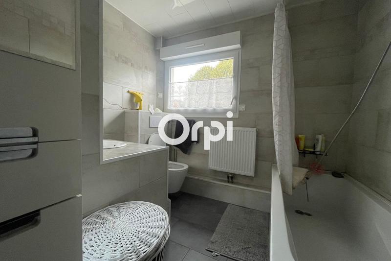 Maison - 105 m² - 4 pièces