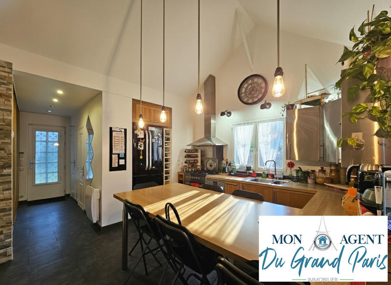 Maison - 86 m² - 4 pièces