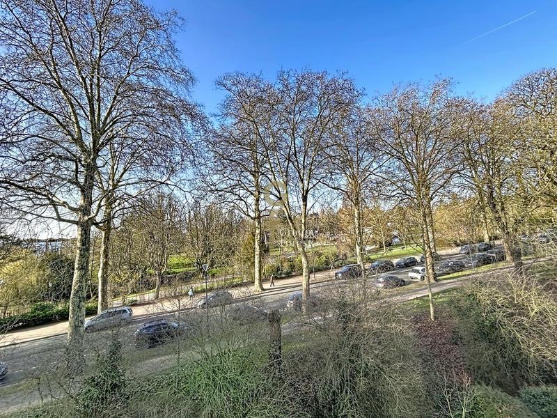 Appartement - 93 m² - 3 pièces