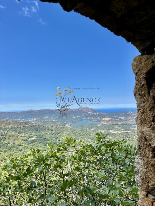 Maison - 100 m² - 8 pièces