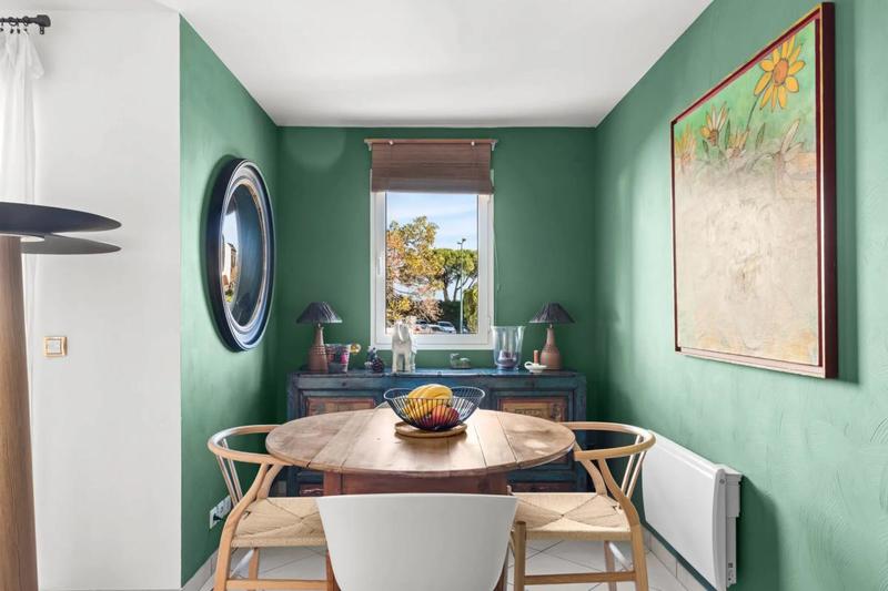 Appartement - 90 m² - 4 pièces