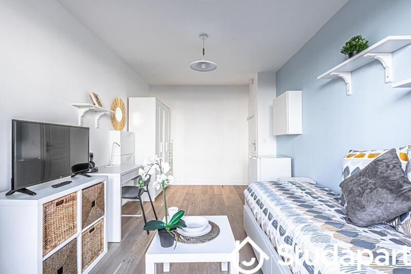 Chambre - 10 m² - 1 pièce