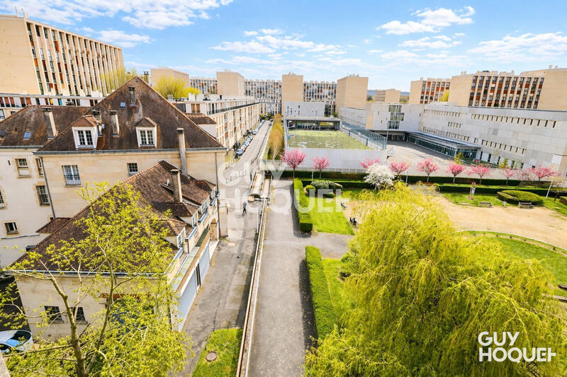 Appartement - 65 m² - 4 pièces