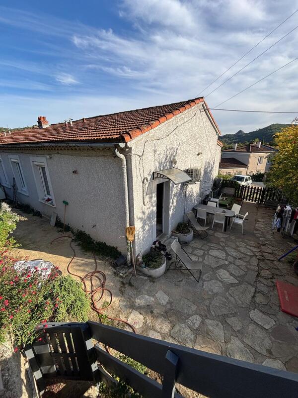 Maison - 130 m² - 4 pièces