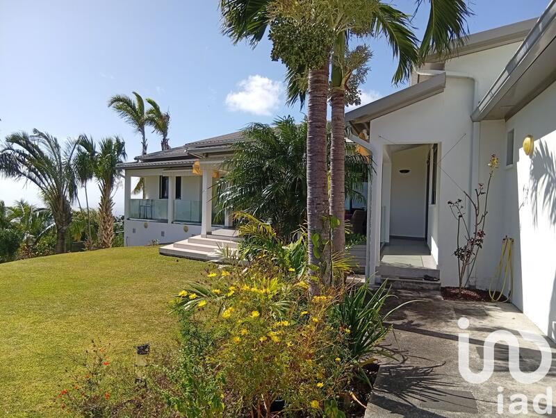 Maison - 200 m² - 6 pièces