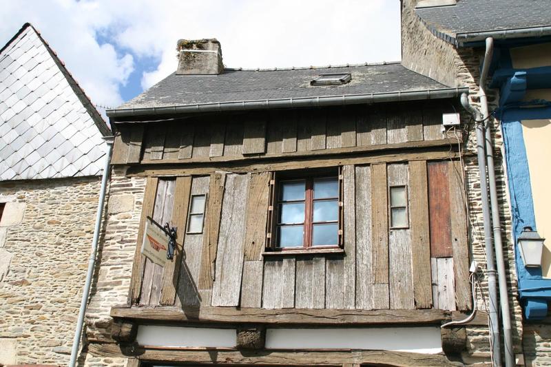 Maison - 80 m² - 5 pièces