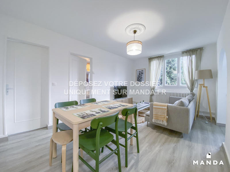 Chambre - 10 m² - 4 pièces