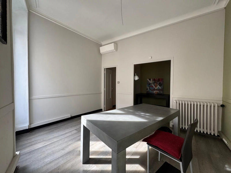 Appartement - 75 m² - 3 pièces