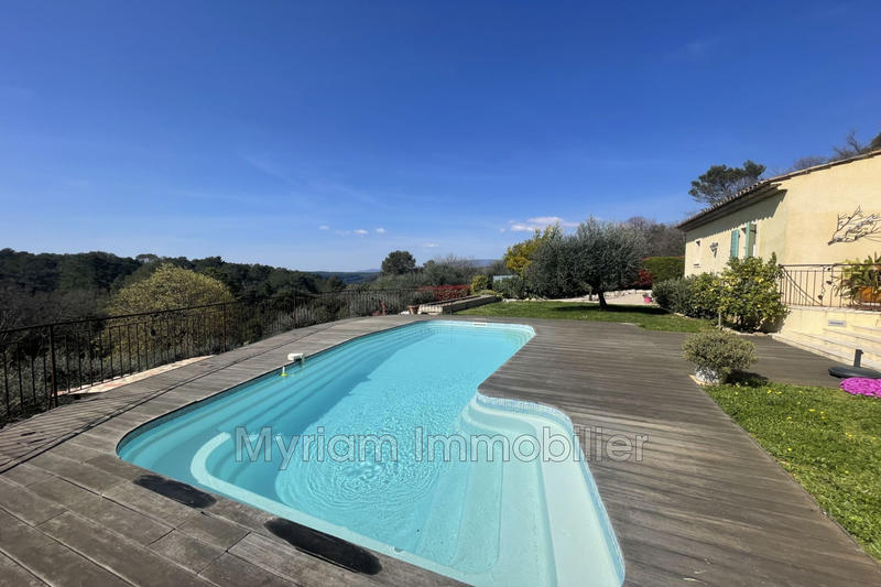 Maison - 161 m² - 5 pièces