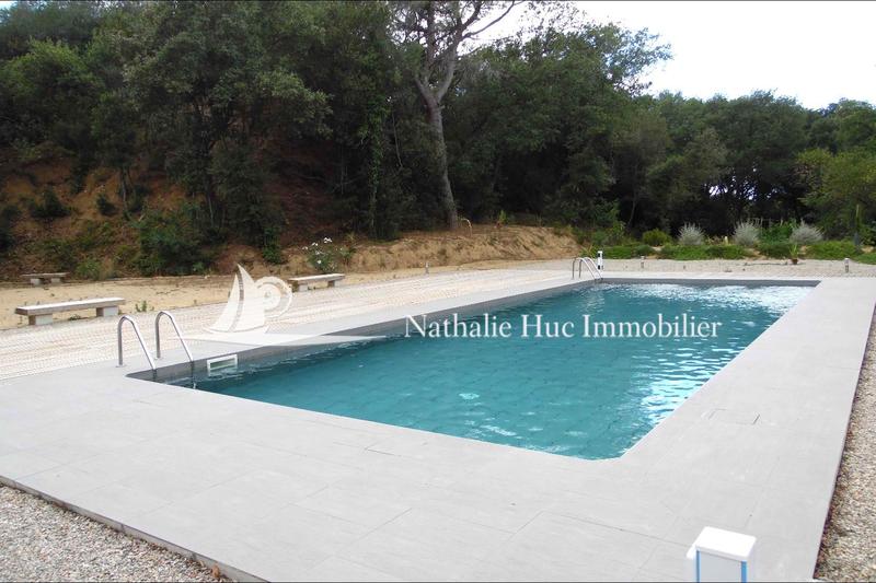 Propriété - 213 m² - 4 pièces