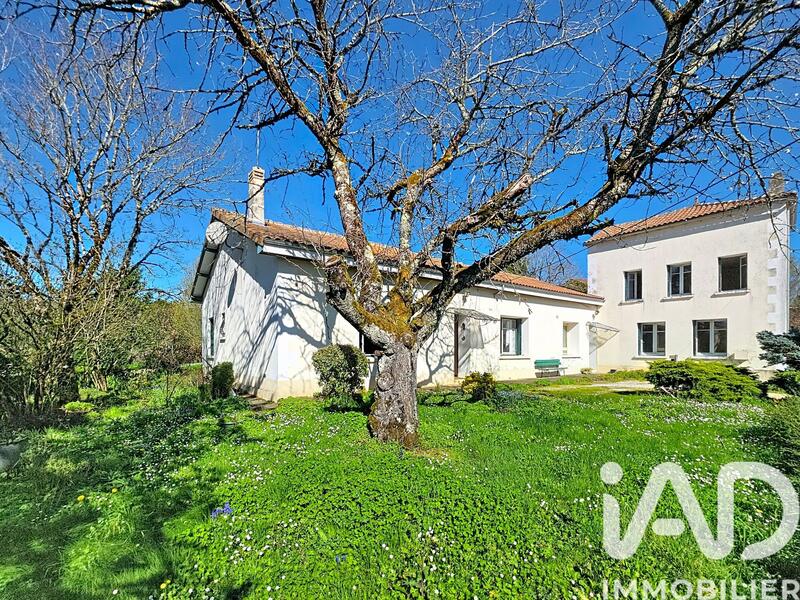 Maison - 199 m² - 9 pièces