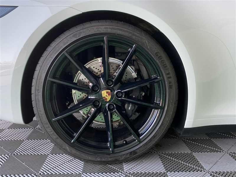 Porsche 911 Type 992 3.0i 385ch Carrera