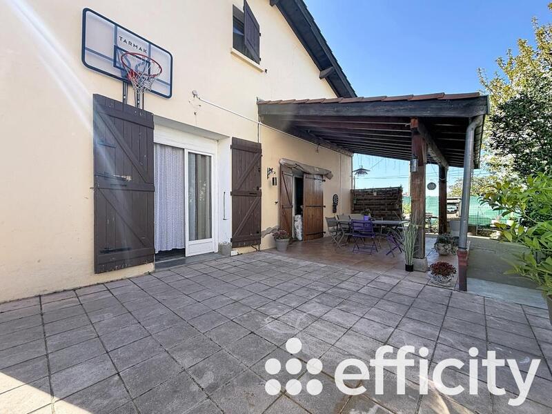 Maison - 167 m² - 6 pièces