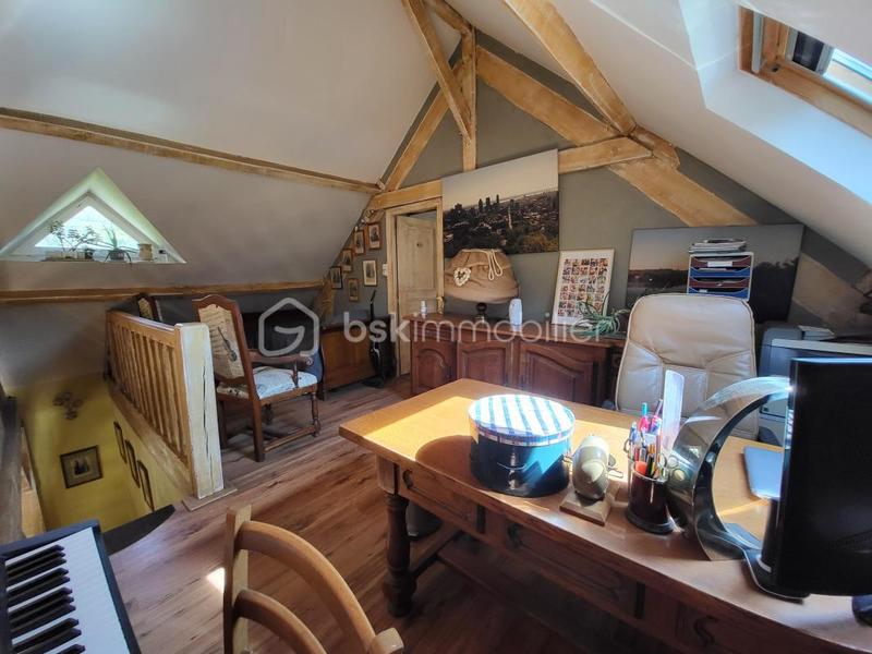 Propriété - 250 m² - 9 pièces