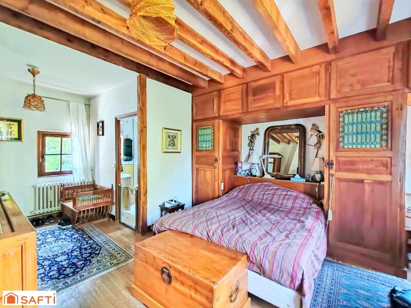 Maison - 200 m² - 6 pièces