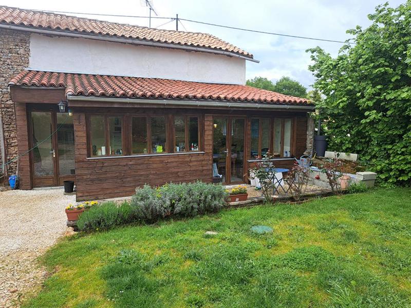 Maison de village - 75 m² - 4 pièces