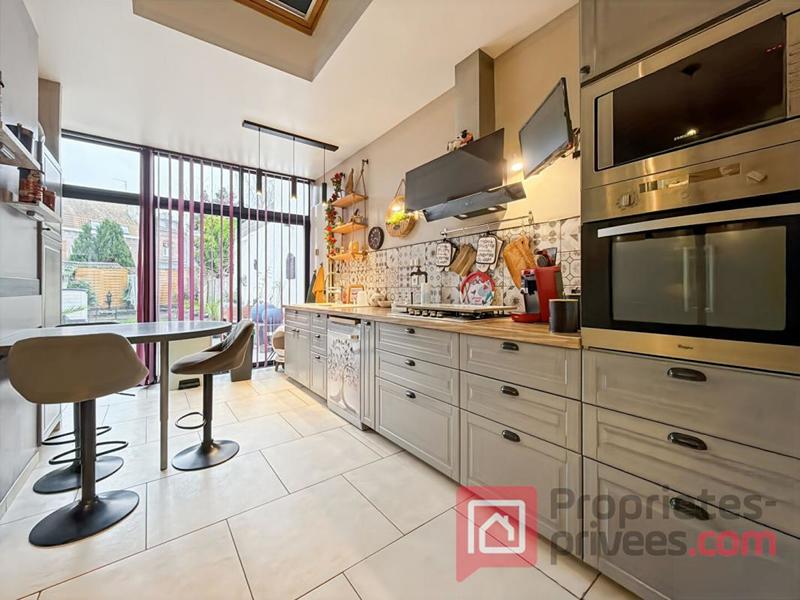 Maison - 123 m² - 1 pièce