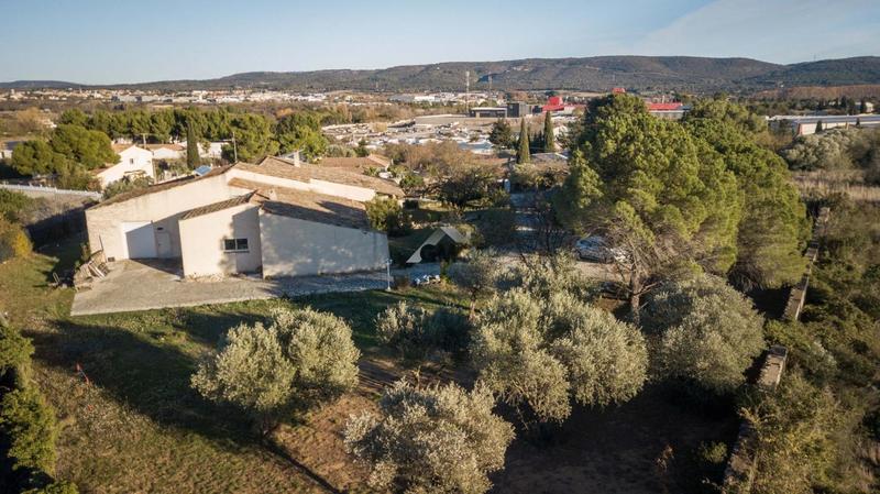 Demeure - 292 m² - 5 pièces