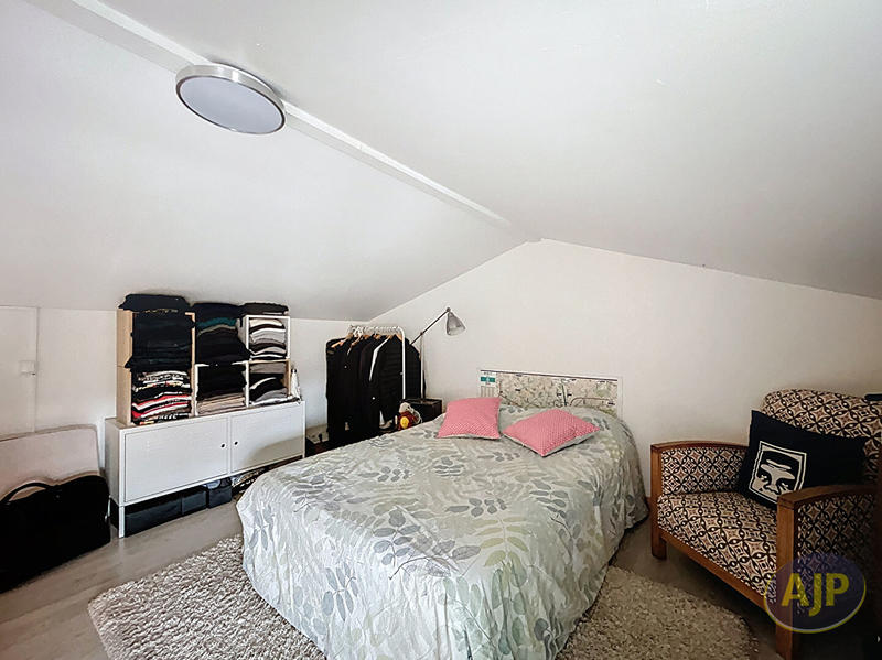 Maison - 102 m² - 5 pièces