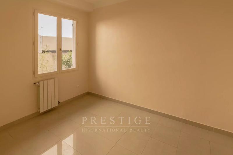 Maison - 209 m² - 9 pièces