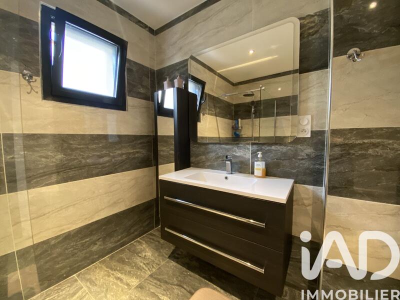 Maison - 162 m² - 5 pièces