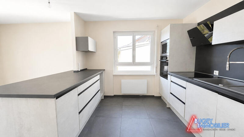Appartement - 80 m² - 4 pièces