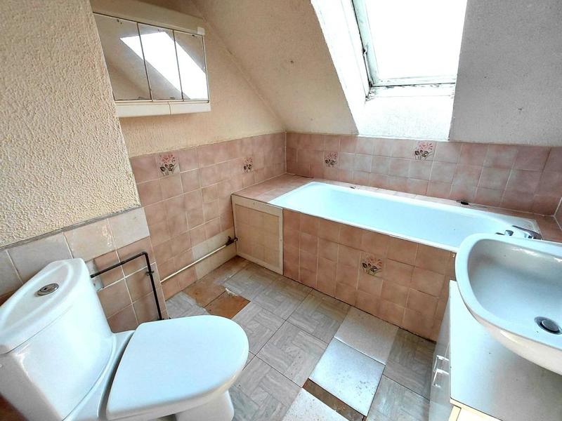 Maison - 150 m² - 8 pièces