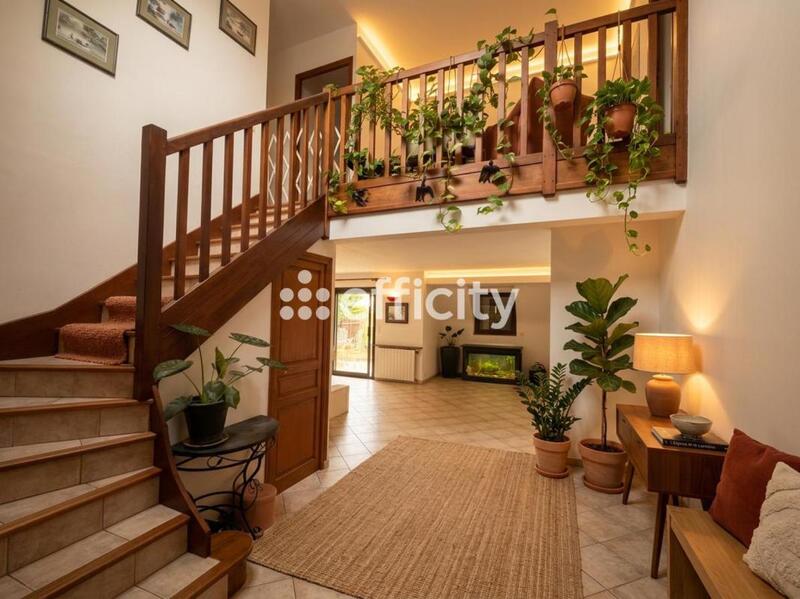 Maison - 158 m² - 6 pièces