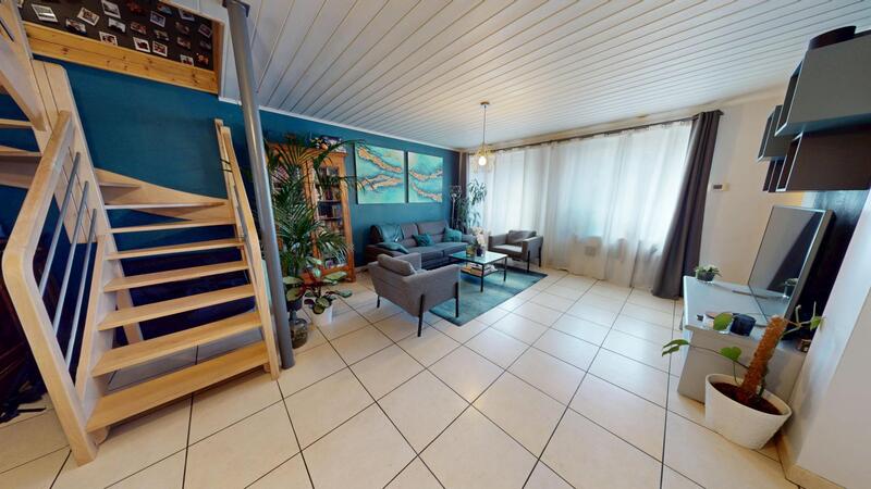 Maison - 90 m² - 4 pièces