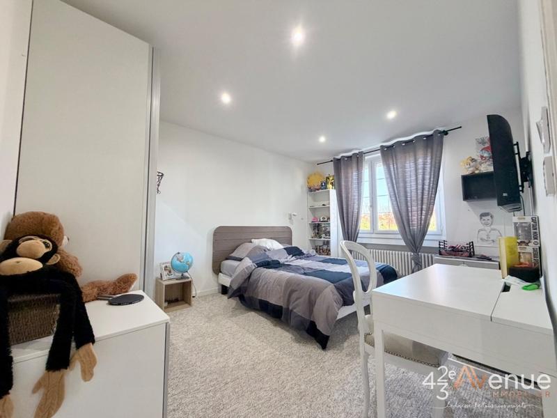 Maison - 265 m² - 6 pièces