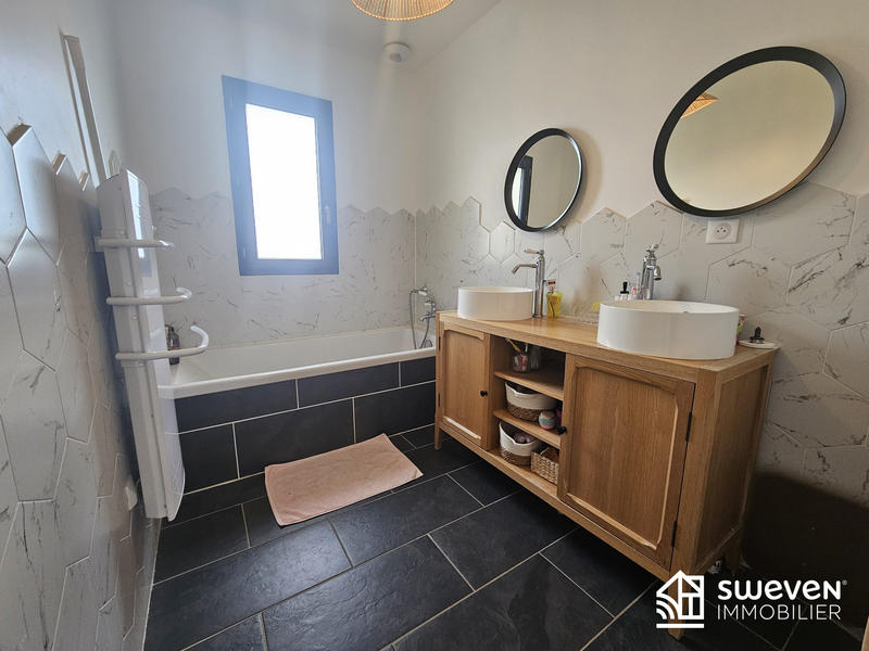 Maison - 112 m² - 4 pièces