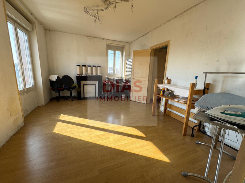 Maison - 245 m² - 1 pièce