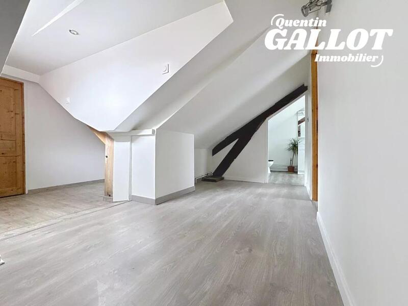 Maison - 192 m² - 11 pièces
