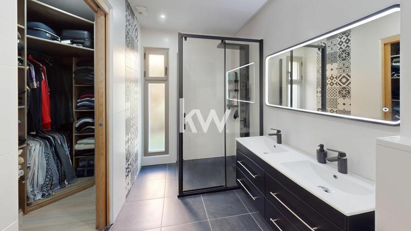 Maison - 150 m² - 7 pièces