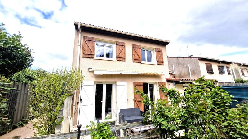 Maison - 105 m² - 6 pièces