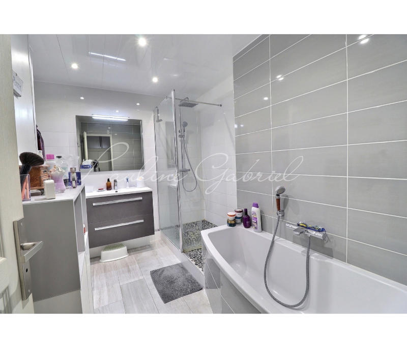 Appartement - 91 m² - 5 pièces