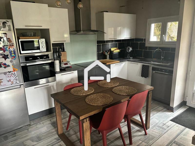 Appartement - 85 m² - 4 pièces