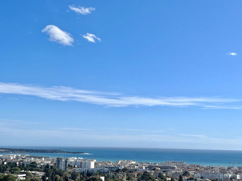 Villa - 240 m² - 5 pièces