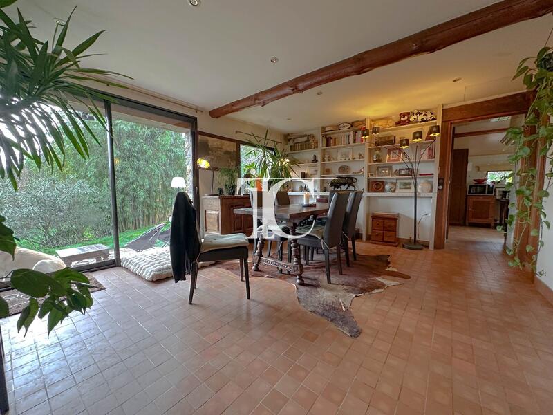 Propriété - 152 m² - 7 pièces