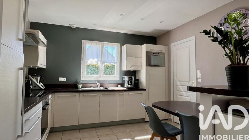 Maison - 111 m² - 4 pièces