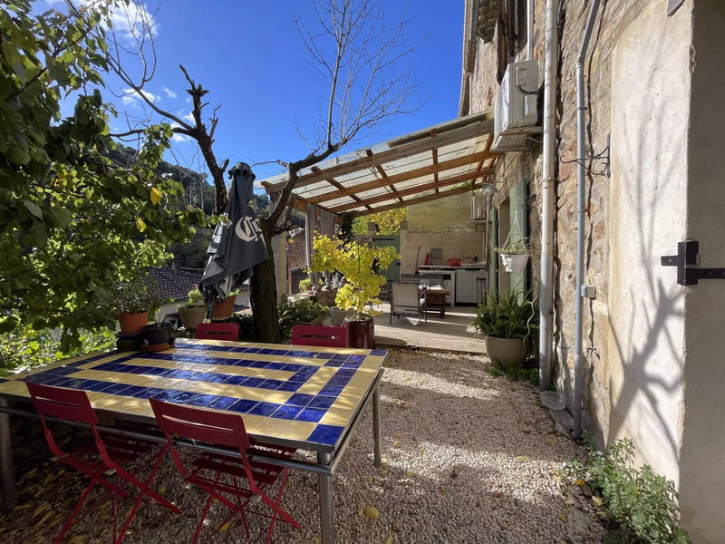 Maison ancienne - 195 m² - 8 pièces