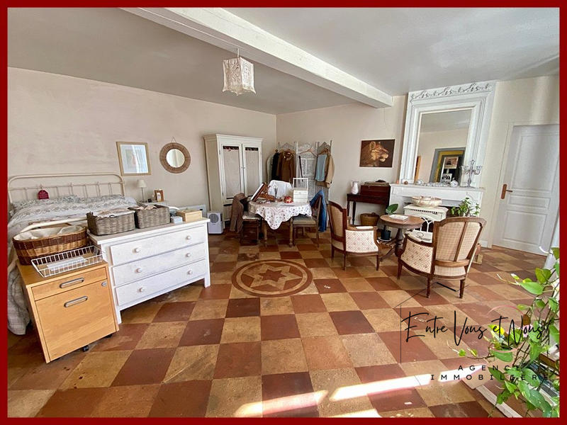 Maison ancienne - 282 m² - 6 pièces