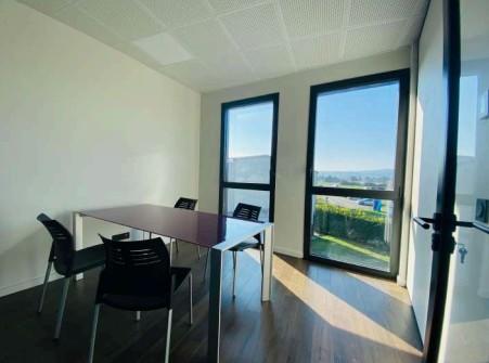 Bureau - 70 m²