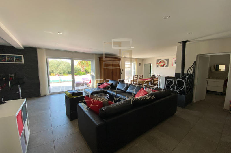 Maison contemporaine - 199 m² - 6 pièces