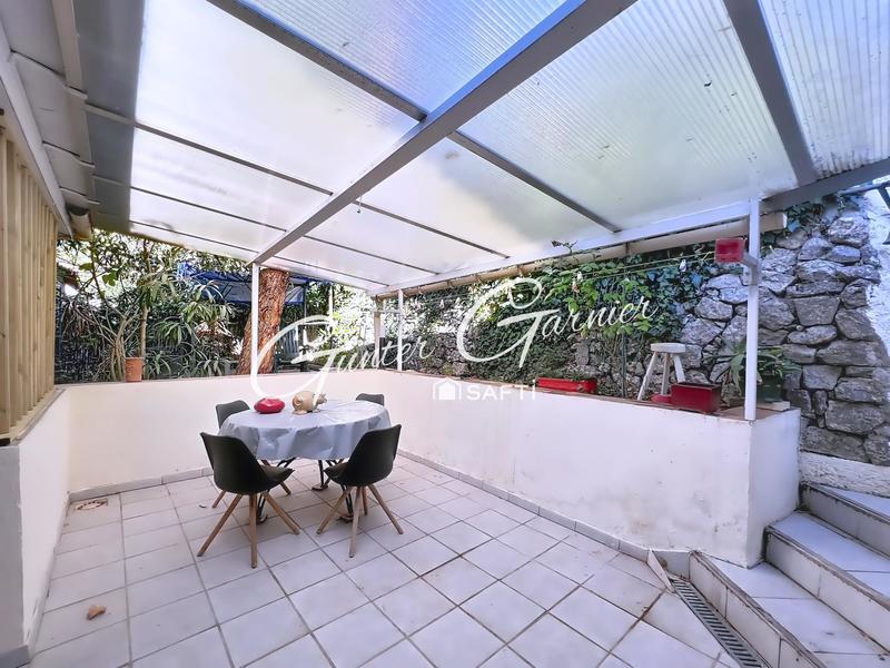 Maison - 90 m² - 3 pièces