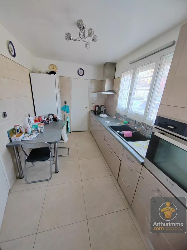 Maison - 84 m² - 5 pièces